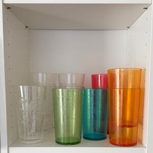 Mixed Lot - Colorful Plastic Tumbler Cups - Drink Set - Movie Prop - Stage Decor